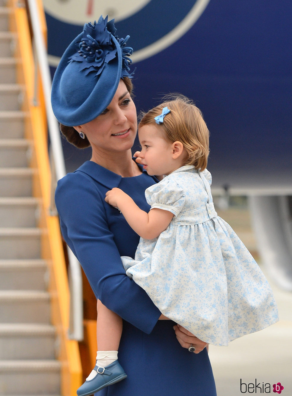 Kate Middleton y la Princesa Carlota a su llegada a Canadá