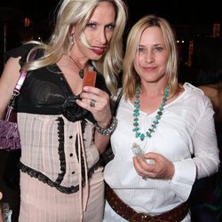 Patricia y Alexis Arquette en la fiesta tras la premire de 'The Butler's in Love'