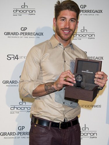 Sergio Ramos con un modelo de la firma en 2013