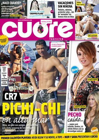 Cristiano Ronaldo en alta mar en la portada de Cuore