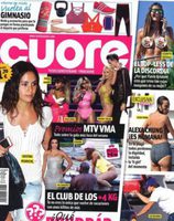 Cristina Pedroche y su rodilla escrita en la portada de Cuore