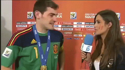 El beso de Sara Carbonero e Iker Casillas